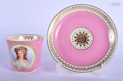A LATE 19TH CENTURY FRENCH SEVRES STYLE PORCELAIN CUP