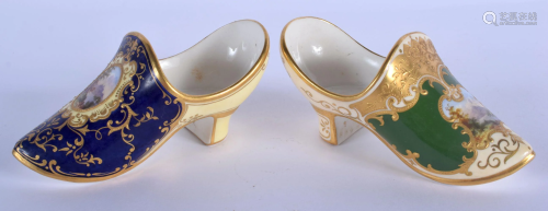 Late 19th/early 20th c. Coalport miniature ‘Dutch’ clog