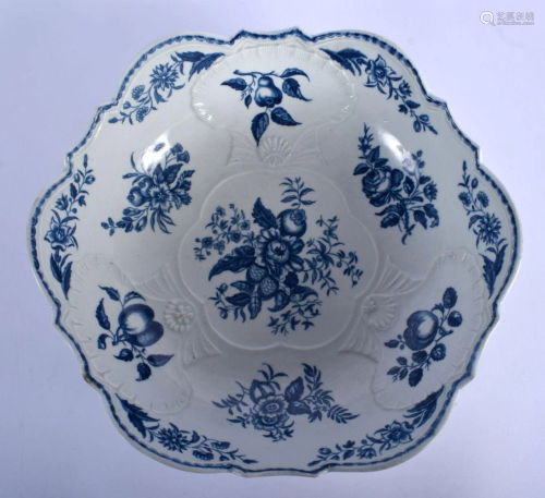 18th c. Worcester junket dish or salad bowl decorated