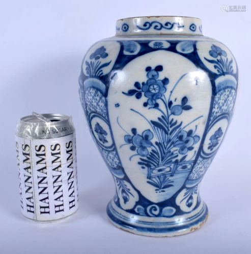 AN 18TH CENTURY DUTCH DELFT BLUE AND WHITE BALUSTER