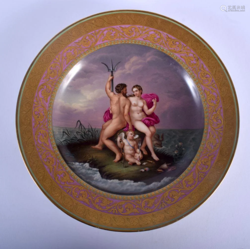 A FINE 18TH CENTURY VIENNA PORCELAIN CABINET PLATE