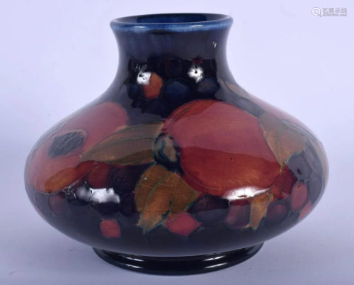 A WILLIAM MOORCROFT BULBOUS POMEGRANATE VASE dec…