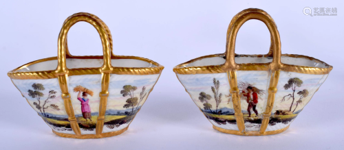 A RARE PAIR OF LATE 18TH CENTURY WORCESTER FLIGHT BARR