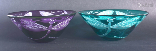 A PAIR OF CONTEMPORARY ART GLASS DRAGONFLY BOWLS. 13…