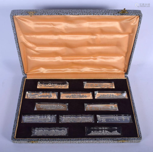 A CASED SET OF VINTAGE FRENCH CRYSTAL GLASS KNIFE RESTS