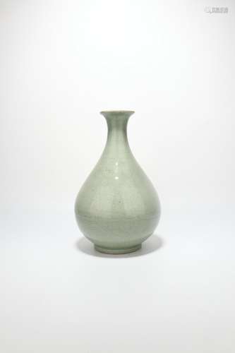 chinese porcelain pear shaped vase