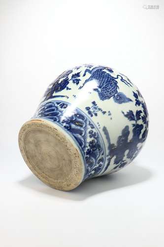 chinese blue and white porcelain jar