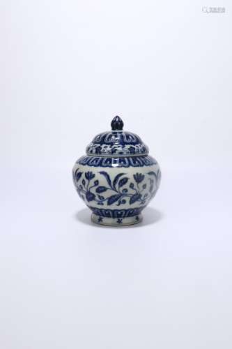 chinese blue and white porcelain jar with lid