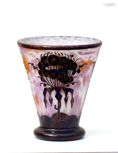 A Le Verre Francais Charder Etched glass Vase
