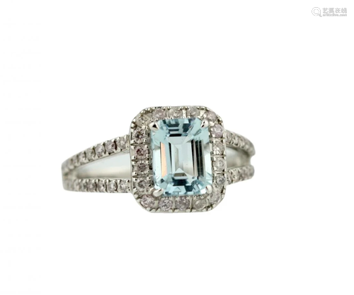 Eighteen Kt White Gold Aquamarine Ring