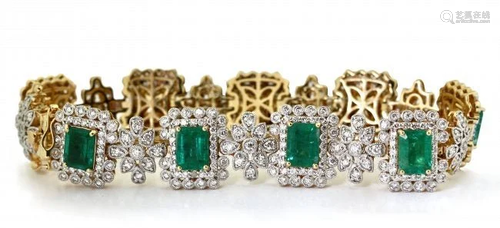 18 Karat Gold, Diamond and Emerald Bracelet