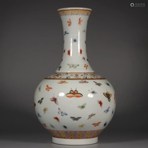 Chinese Famille Rose Porcelain Vase,Mark