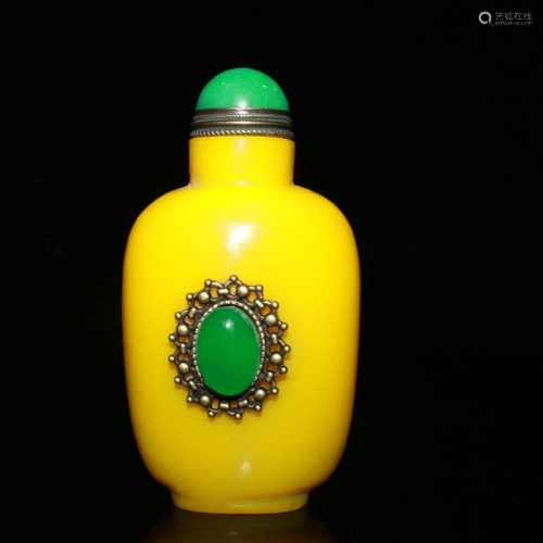 Chinese Liuli Snuff Bottle