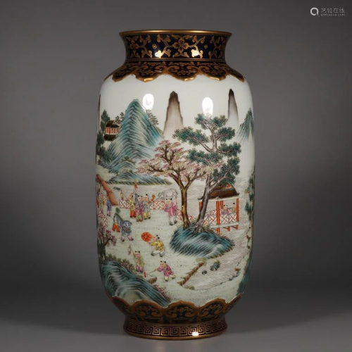 Chinese Famille Rose Porcelain Vase,Mark