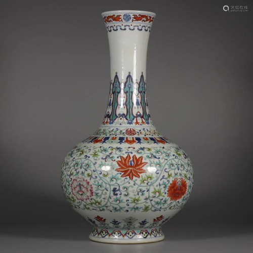 Chinese Doucai Porcelain Vase,Mark