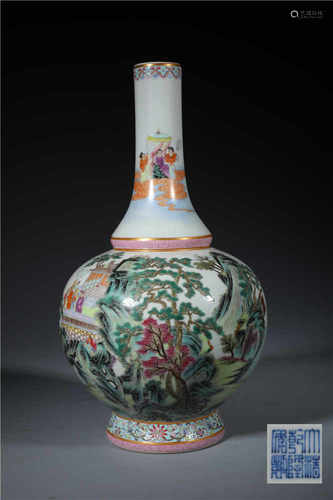 A FAMILLE ROSE GLAZE PORCELAIN VASE