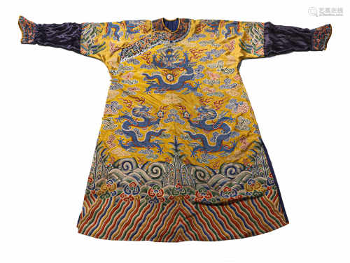 AN IMPERIAL COURT RMBROIDERY ROBE