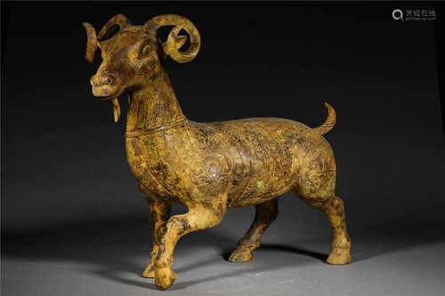 A VINTAGE BRONZE RAM OR SHEEP FIGURINE