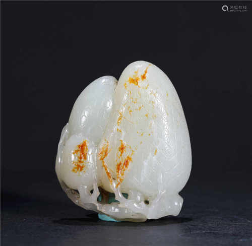 A LOVELY PIECE MADE OF JADE PEBBLE ZI LIAO