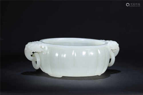 A HETIAN JADE BRUSH WASHER