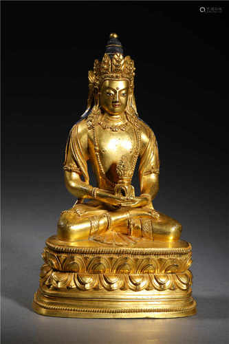 A GILDED BRONZE BUDDHA STATUE