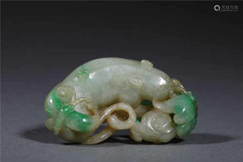 A LOVELY OLD FIGURINE MADE OF JADEITE