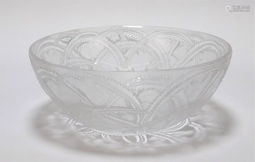 Lalique France Coupe Pinson Glass Center Bowl