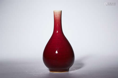 十九世纪 红釉胆瓶