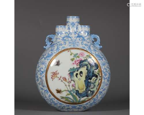 A PAINTED ENAMEL MOON FLASK VASE