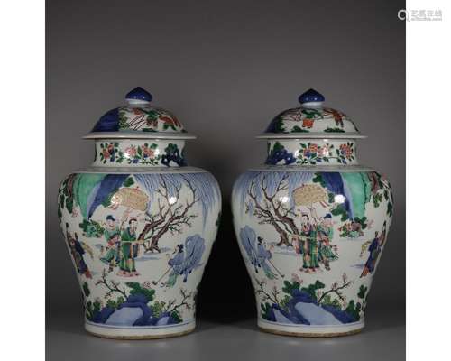 A PAIR OF WUCAI JARS AND COVERS