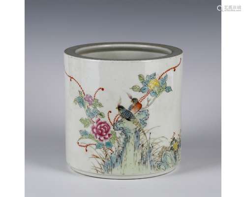 Famille Rose Flower and Bird Brushpot