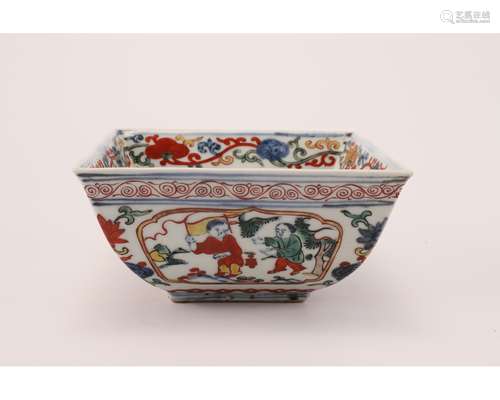 A WUCAI SQUARE BOWL