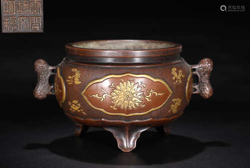 HUWENMING MARK GILT BRONZE LOTUS PATTERN CENSER