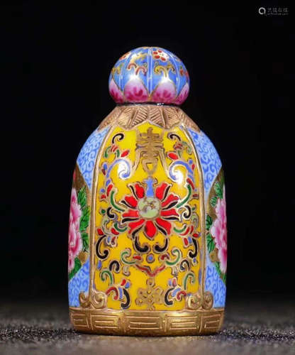 GLASS ENAMELED WRAPPED FLOWER SNUFF BOTTLE