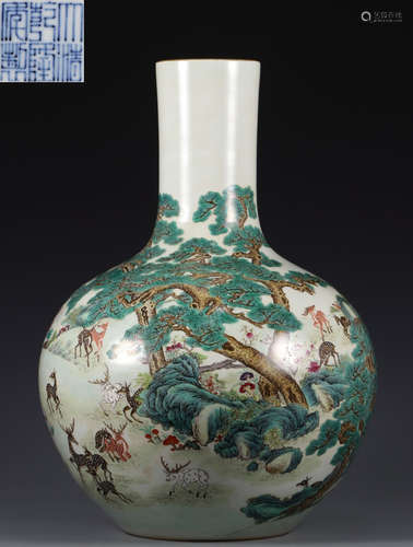 QIANLONG MARK FAMILLE ROSE DEER TIANQIU VASE