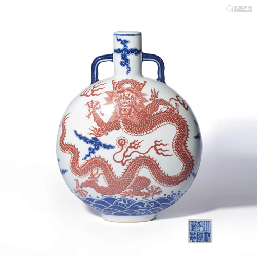 A BLUE AND WHITE IRON RED WAVE & DRAGON PATTERN