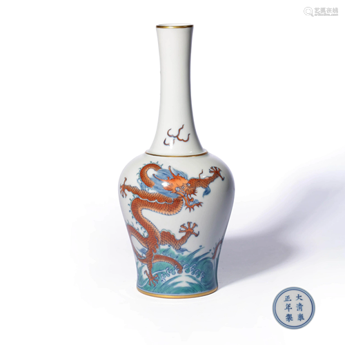 A DOUCAI DRAGON PATTERN PORCELAIN BELL-SHAPED ZUN