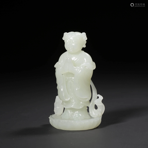 A WHITE JADE CARVED BOY ORNAMENT