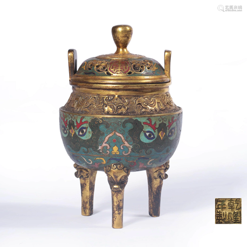 A CLOISONNE ENAMEL TRIPOD INCENSE BURNER