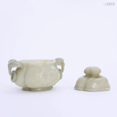 A QING DYNASTY QIAN LONG PERIOD CHINESE WHITE JADE