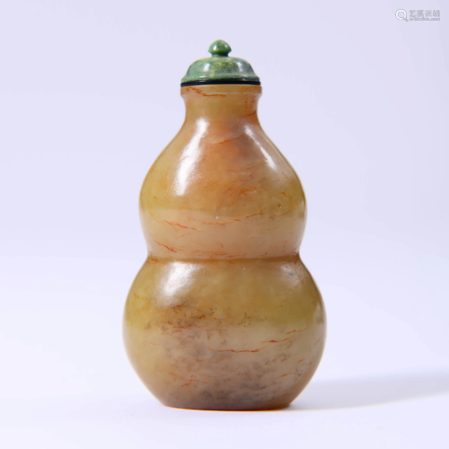 YELLOW JADE DOUBLE-GOURD SNUFF BOTTLE & COVER