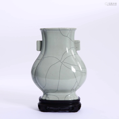 PORCELAIN GE-TYPE ARROW VASE, MARKED QIAN LONG