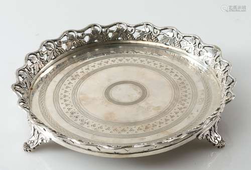 Tray in Portuguese silver