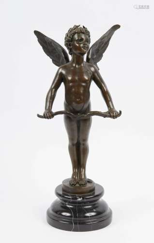 MOREAU奥古斯特（后）。青铜器，有棕色铜锈，代表一尊小天使持弓。铸造...