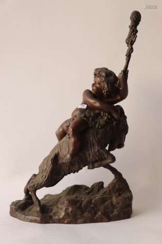 克洛迪昂（1783/1814）后。棕色铜锈的青铜组，代表着一只山羊背上抱着...