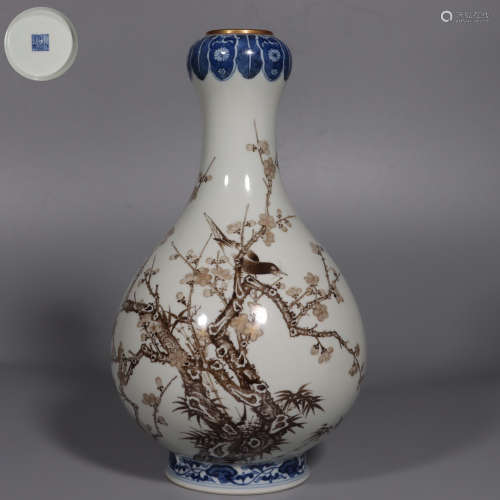 A Famille Rose Garlic Bottle with Flower and Bird Design