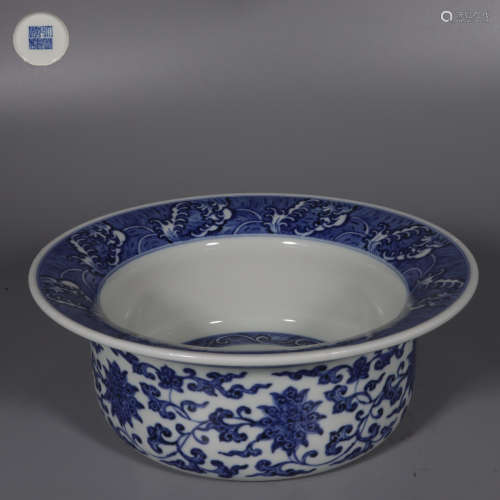 Blue-and-white Wash Bowl with Lotus Pattren