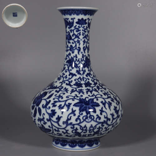 Blue-and-white Vase with Lotus Patterns