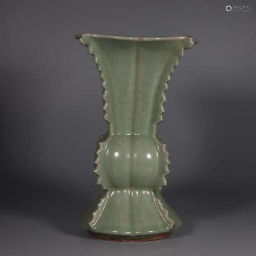 LuShan Kiln Vase with Fancy Top