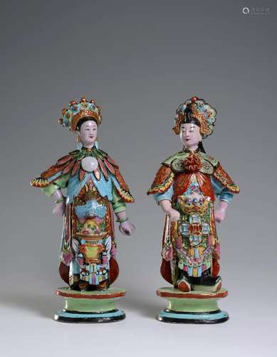 A PAIR OF CHINESE EARTHENWARE CHINESE THEATRE DANCERS